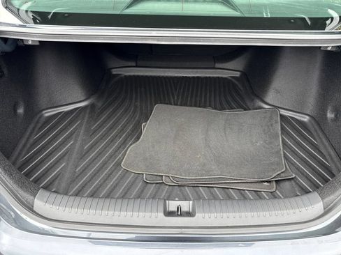 Used 2024 Honda Accord Touring image 30