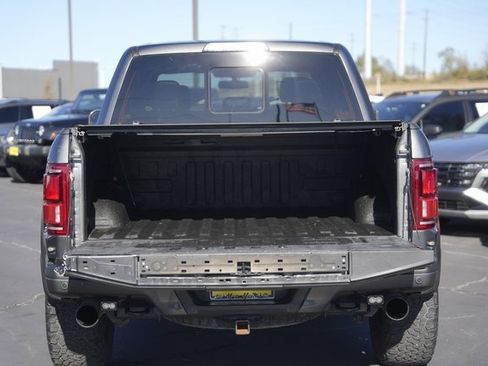 Certified 2019 Ford F150 Raptor w/ Equipment Group 802A Luxury image 31