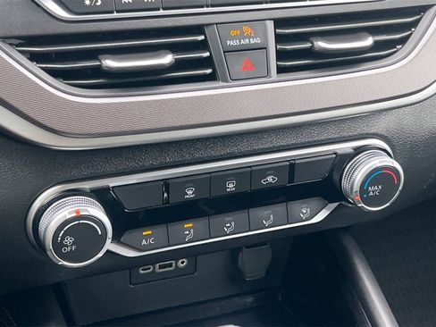 Used 2024 Nissan Altima 2.5 SR image 21