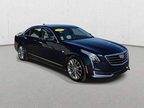 Used 2018 Cadillac CT6 Luxury image 3