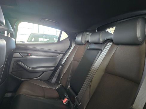 New 2026 MAZDA MAZDA3 Hatchback w/Premium Plus Pkg image 17