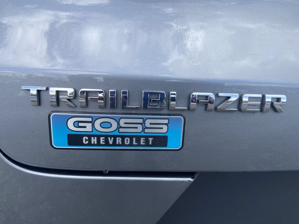 Certified 2023 Chevrolet TrailBlazer LT w/ Convenience Package FWD image 31