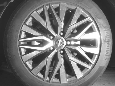 Used 2025 Nissan Altima 2.5 SV image 12