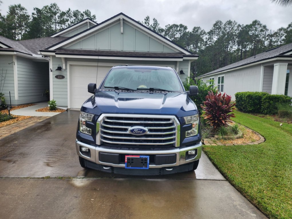 Used 2017 Ford F150 XLT w/ Equipment Group 302A Luxury AWD/4WD image 2