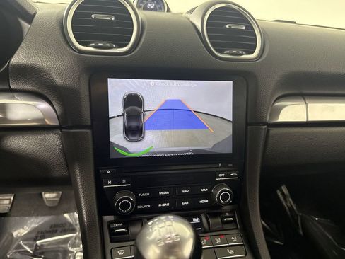 Certified 2018 Porsche 718 Boxster RWD image 29
