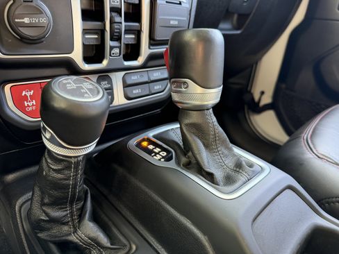 Used 2024 Jeep Gladiator Rubicon image 47