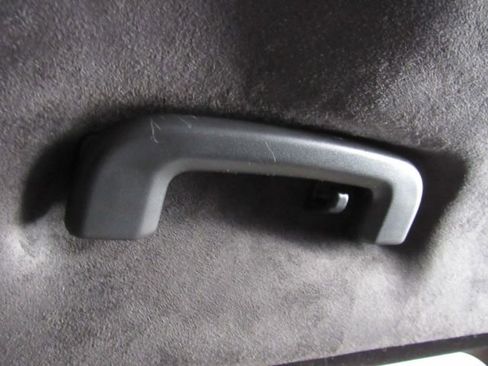 Used 2020 Jaguar F-PACE S image 34