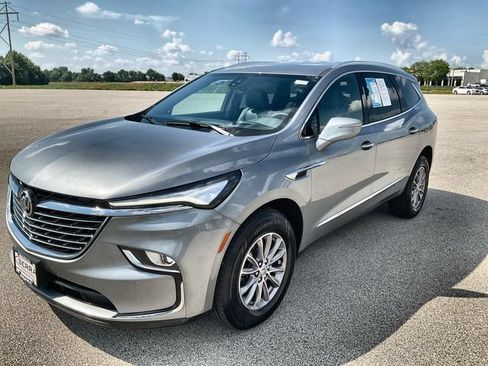 Used 2024 Buick Enclave Premium AWD/4WD image 10