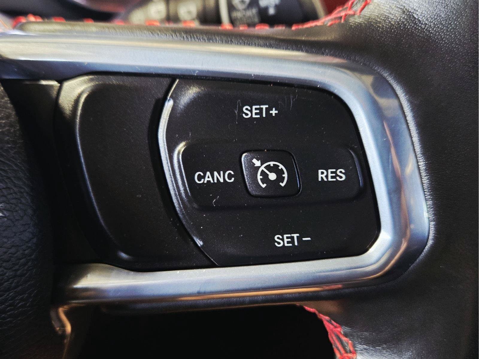 Used 2023 Jeep Wrangler Unlimited Rubicon w/ Cold Weather Group AWD/4WD image 22