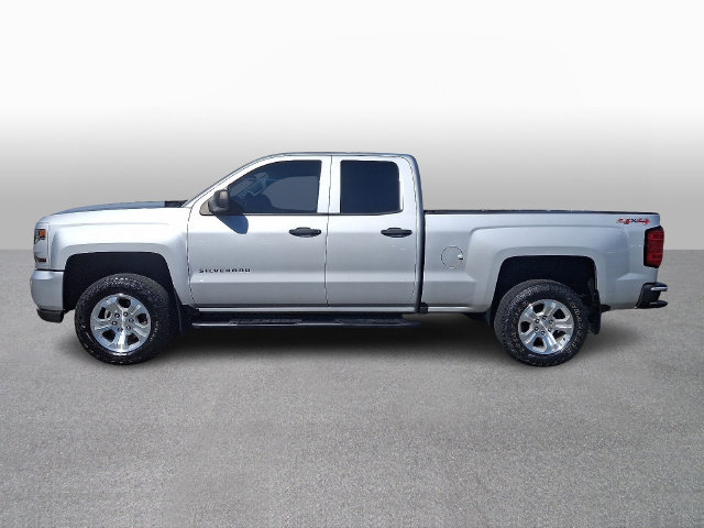 Used 2016 Chevrolet Silverado 1500 Custom w/ Custom Convenience Package AWD/4WD image 7