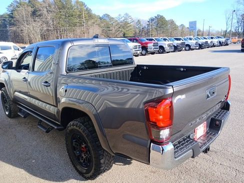Used 2021 Toyota Tacoma SR5 image 7