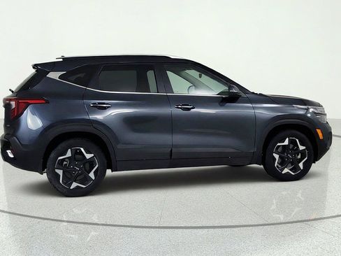 Used 2025 Kia Seltos EX w/ EX Sunroof Package AWD/4WD image 7