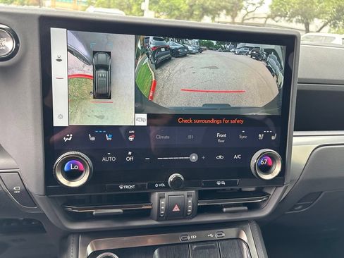 Certified 2025 Lexus GX 550 w/ Cold Area Package AWD/4WD image 15