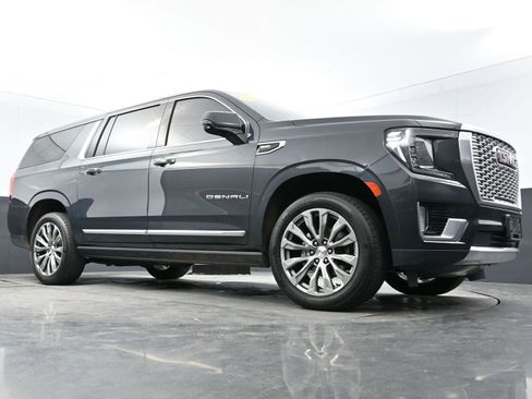 Used 2021 GMC Yukon XL Denali w/ Denali Premium Package AWD/4WD image 48