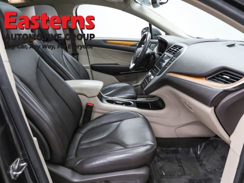 Used 2019 Lincoln MKC Select w/ Select Plus Package image 25