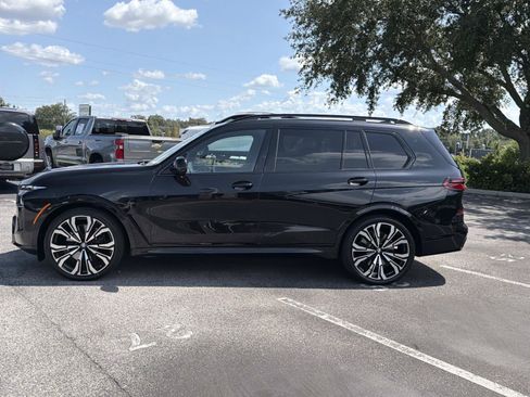 Used 2025 BMW X7 M60i w/ M Sport Professional Package AWD/4WD image 7