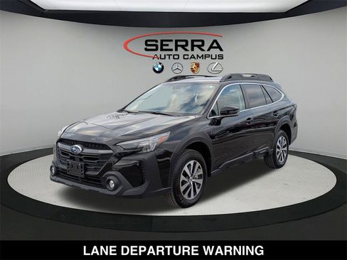 Used 2023 Subaru Outback Premium image 7