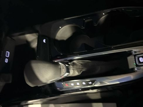 New 2026 Chevrolet Trax ACTIV w/ Sunroof Package FWD image 27