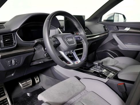 Used 2022 Audi SQ5 Premium Plus w/ Premium Plus Package AWD/4WD image 23