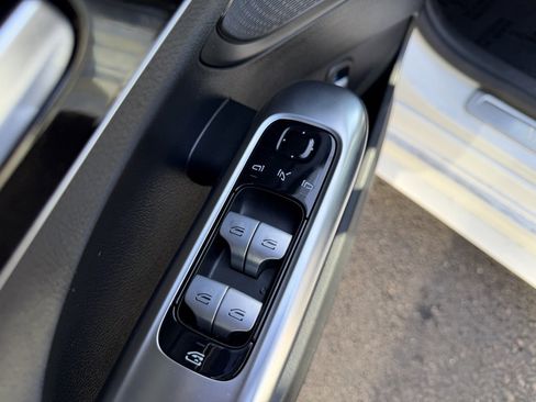 Used 2022 Mercedes-Benz C 300 4MATIC Sedan image 13