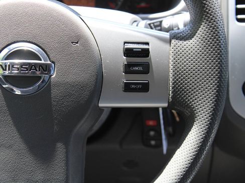 Used 2014 Nissan Frontier SV w/ SV Value Truck Package AWD/4WD image 39