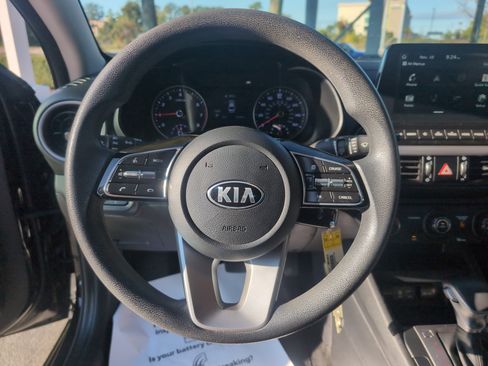 Used 2020 Kia Forte LXS image 18