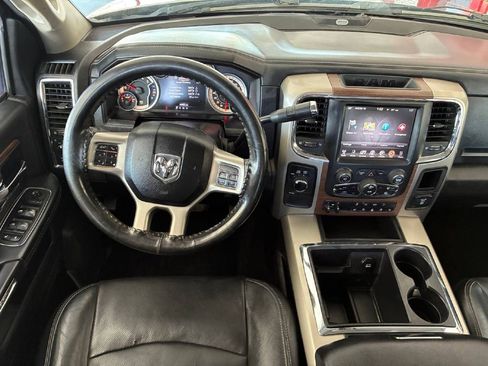 Used 2014 RAM 3500 Laramie w/ Cold Weather Group image 18