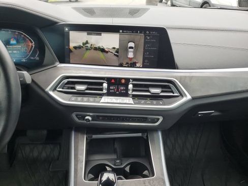 Used 2022 BMW X5 xDrive40i w/ Premium Package AWD/4WD image 21