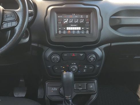 Used 2020 Jeep Renegade Altitude AWD/4WD image 13