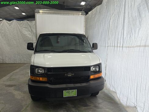 Used 2016 Chevrolet Express 3500 RWD image 19