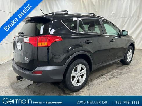 Used 2014 Toyota RAV4 XLE image 9