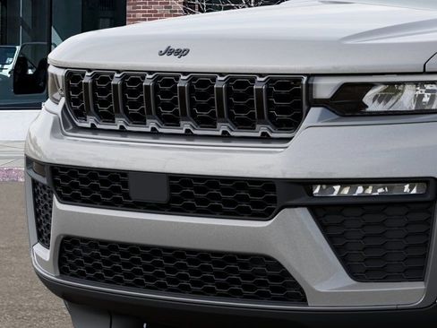 New 2026 Jeep Grand Cherokee Limited AWD/4WD image 11