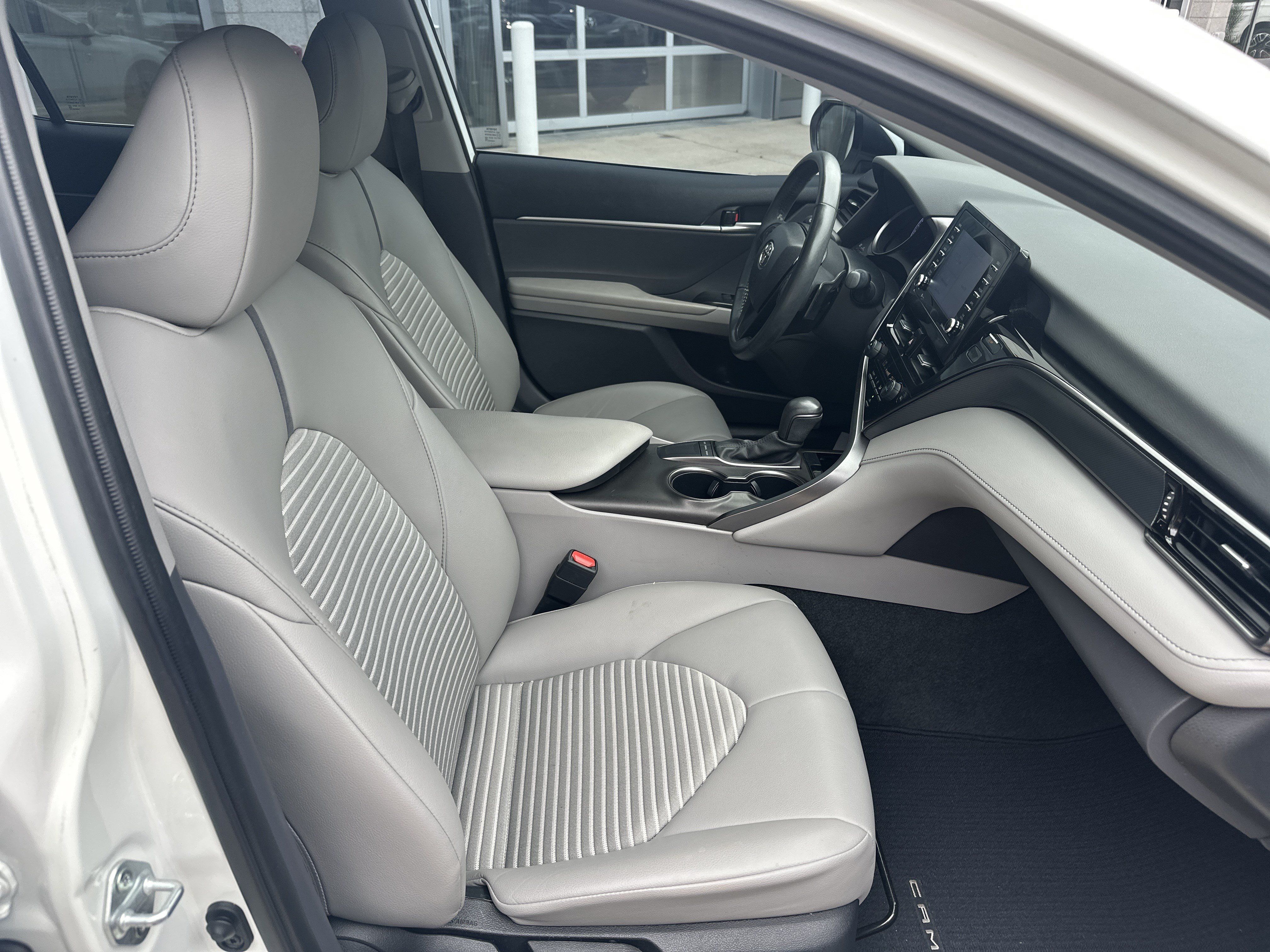 Used 2023 Toyota Camry SE w/ Convenience Package FWD image 28