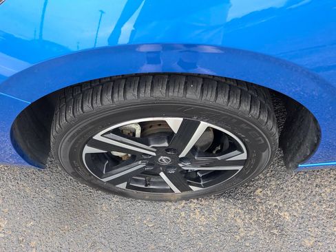 Used 2024 Nissan Sentra SV FWD image 18