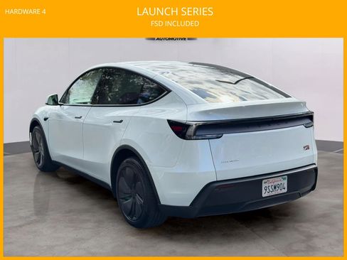 Used 2026 Tesla Model Y Long Range AWD/4WD image 8