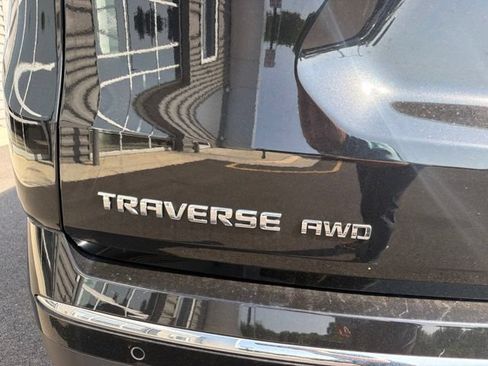 Used 2023 Chevrolet Traverse Premier AWD/4WD image 10