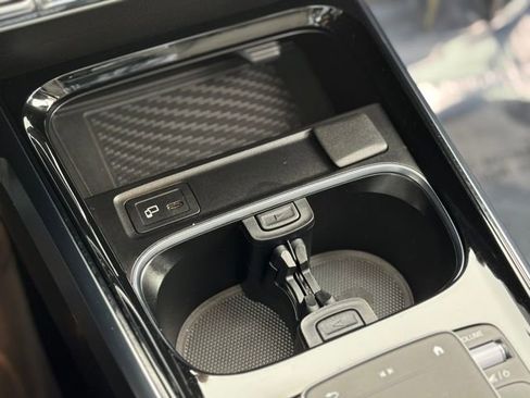 Certified 2021 Mercedes-Benz GLB 250 4MATIC image 52