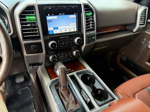 Used 2018 Ford F150 King Ranch w/ Equipment Group 601A Luxury AWD/4WD image 35