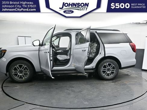 New 2026 Ford Expedition Active AWD/4WD image 36