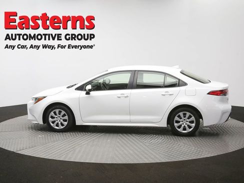 Used 2022 Toyota Corolla LE FWD image 60