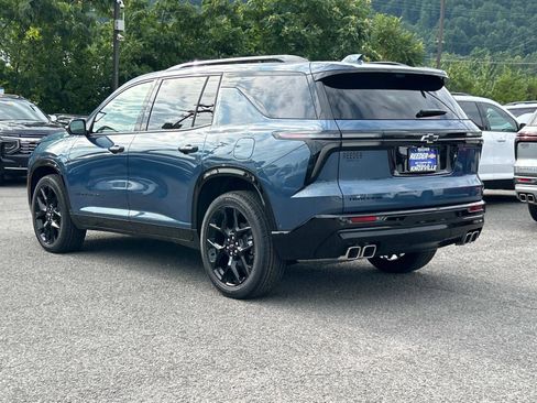 New 2026 Chevrolet Traverse RS w/ LPO, Floor Liner Package FWD image 5