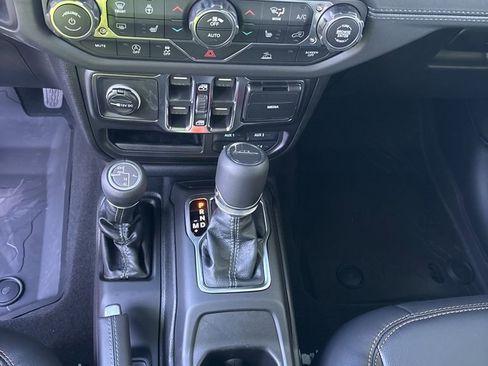 New 2026 Jeep Gladiator Sport AWD/4WD image 19