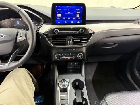 Used 2020 Ford Escape SEL image 24