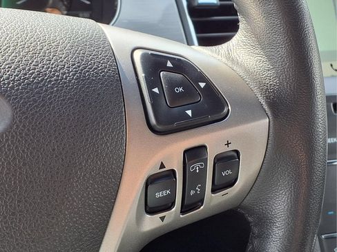 Used 2018 Ford Taurus SEL w/ Equipment Group 201A FWD image 22