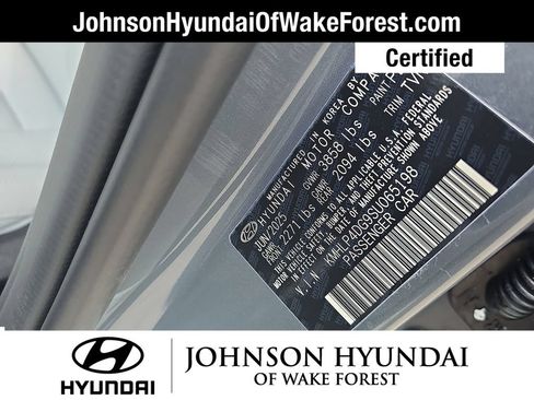 Used 2025 Hyundai Elantra Limited FWD image 45