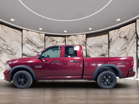 Used 2017 RAM 1500 Express AWD/4WD image 7