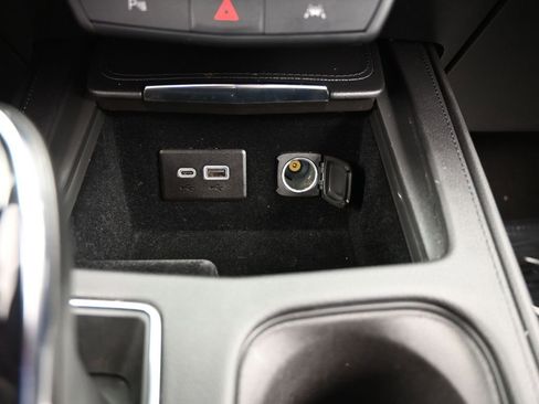 Used 2024 Cadillac XT4 Premium Luxury image 26