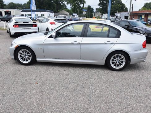Used 2010 BMW 328i Sedan RWD image 7