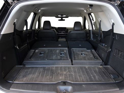 Used 2024 Nissan Pathfinder SL image 34