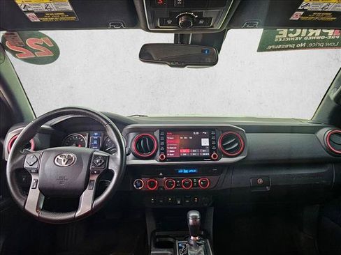 Used 2022 Toyota Tacoma TRD Off-Road w/ Technology Package AWD/4WD image 14